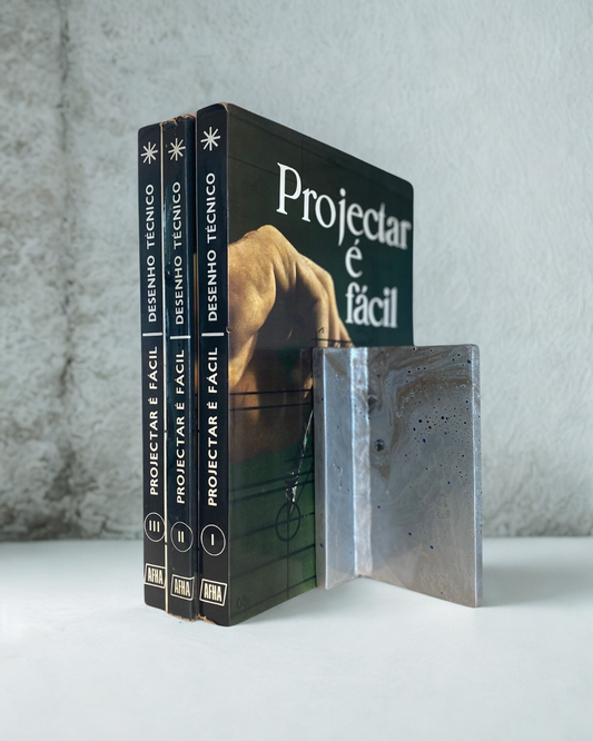 SUPORTE PARA LIVROS · VÉRTICE